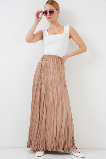 Merterium Kadın Uzun Kırışık Parlak Etek 8034 - Bisküvi