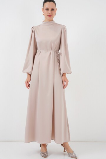 Merterium 2510 Saten Tesettür Abiye Elbise - M. Krem