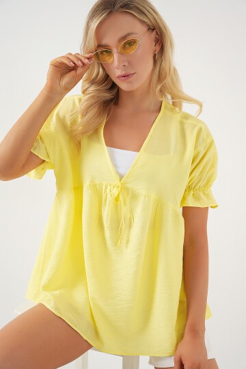 Merterium Kadın Önü Bağcıklı Kısa Kol Bluz 962 - Sarı