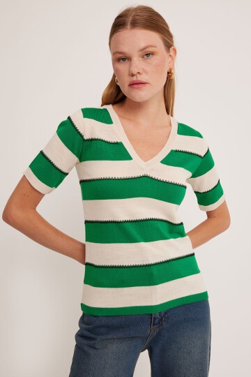 Merterium Kadın V Yaka Yeşil Beyaz Çizgili Bluz 15869