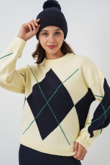 15895 Baklava Desenli Oversize Triko Kazak - B.Sarı