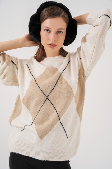 15895 Baklava Desenli Oversize Triko Kazak - Krem