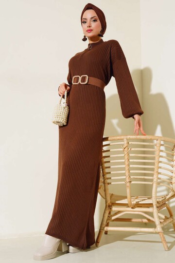 15900 Boydan Tesettür Triko Elbise - Kahverengi