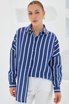 Merterium Kadın Lacivert Beyaz Çizgili Oversize Basic Gömlek 20254