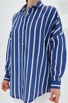 Merterium Kadın Lacivert Beyaz Çizgili Oversize Basic Gömlek 20254