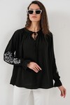 Merterium Kadın Nakışlı Örme Bluz 941 - Siyah