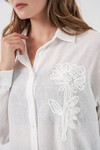 Kadın Nakışlı Oversize Gömlek 20338 - Beyaz