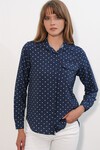 Kadın Tek Cepli Puantiyeli Oversize Gömlek 20399 - Lacivert